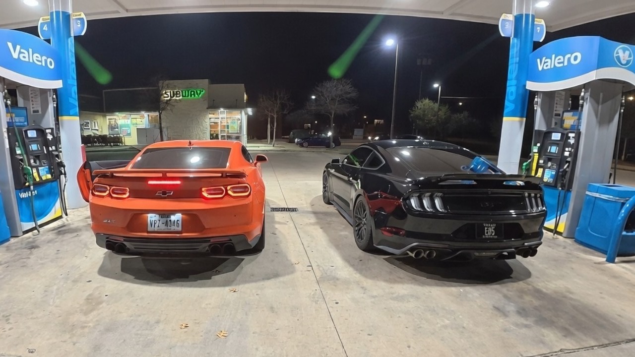CATLESS MUSTANG 5.0 & CAMARO ZL1 CUTTING UP POV (4k 60fps)