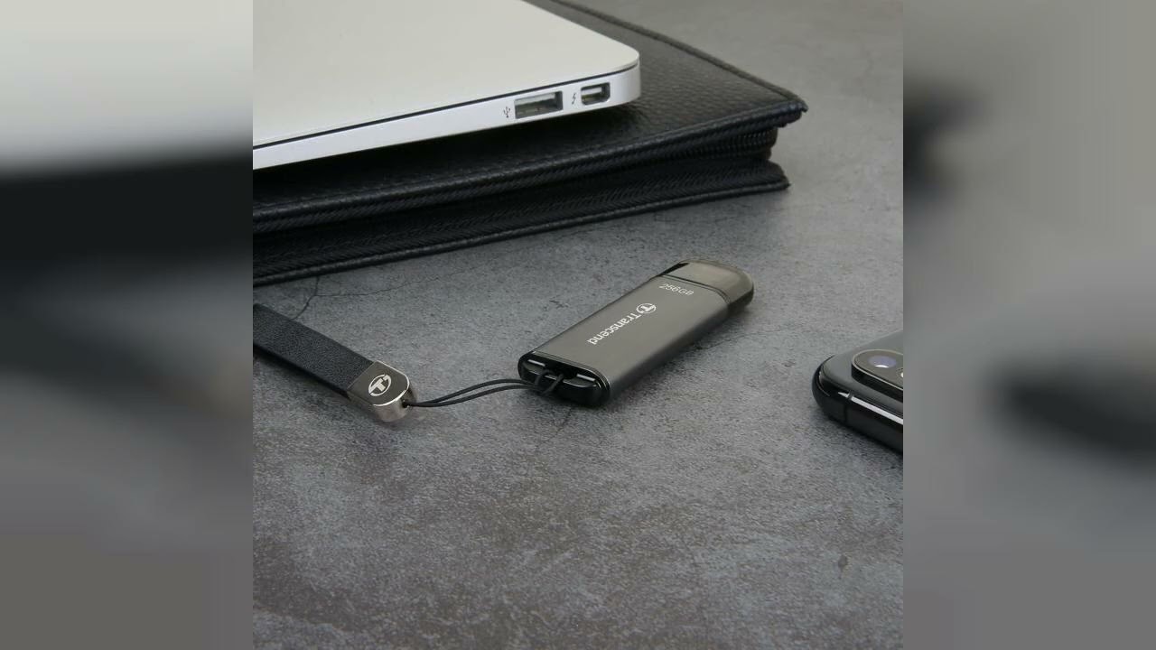 Transcend JetFlash 920 USB Flash Drive (256GB)