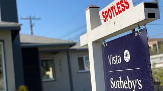 U.S. Pending Home Sales Rise by Most in Nearly a Year