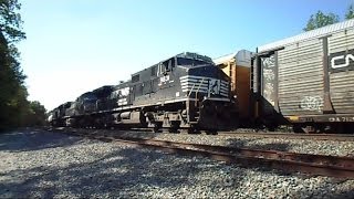 BNSF Norfolk Southern Union Pacific Foreign Powers Pass Each Other