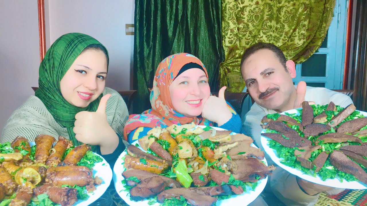 تحدى أكل الطحال ضد الممبار ضد فواكه المدبح التحدى الثلاثى والعقاب مقلب