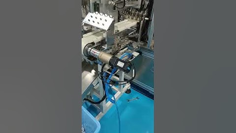 Pick and place system for Bottle caps handling