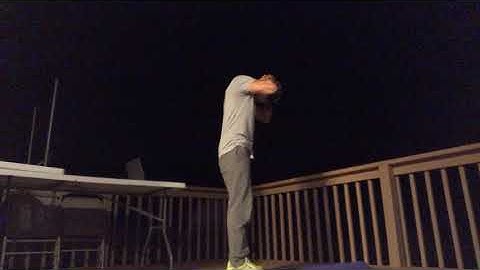 Stretch your traps aka trapezius muscles