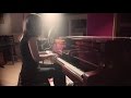 Capture de la vidéo Thefatrat Ft. Laura Brehm - The Calling (Live Acoustic Version)