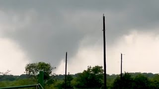 VIDEO: Tornado spotted in Navarro County in Texas