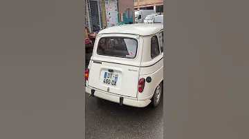 سيارة من نوع R4 رونو وكأنها حديثة الصنع اكسبلور Renault Voiture 