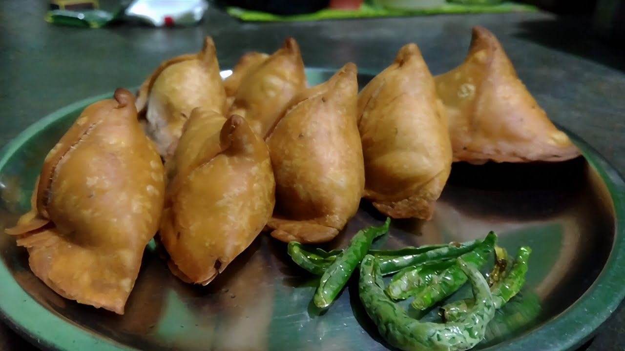 Crispy Samosa Recipe | Market Style Samosa at Home | Secret Halwai Tips