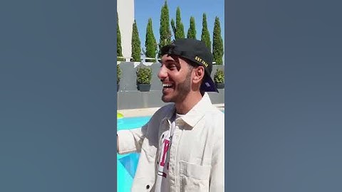 VERLIERER muss in POOL mit KLAMOTTEN