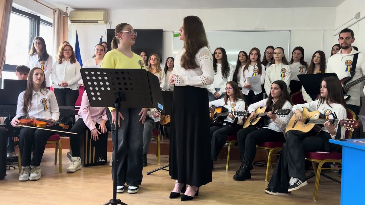 Pe lângă plopii fără soț 