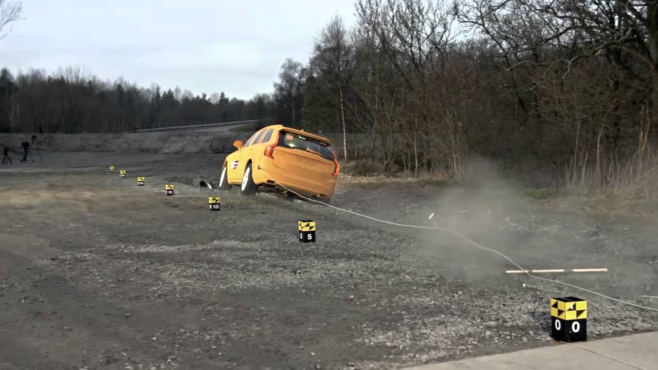 Crashtest mit dem Volvo XC90 – Run-off Road Protection