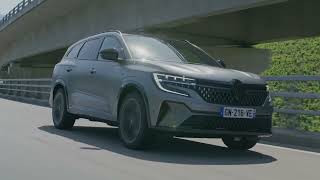 The All-New Renault Espace E-Tech 200 Ch In Grey Schiste Driving Video