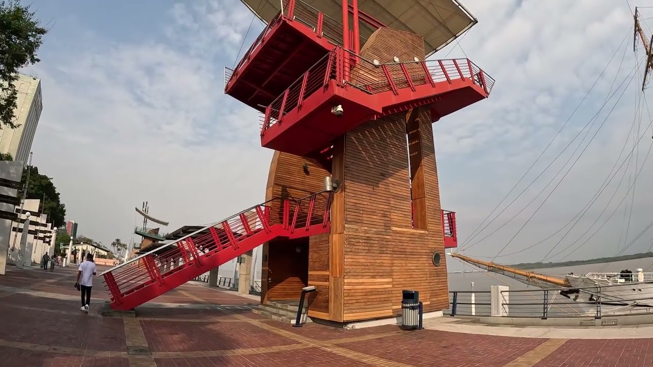 Guayaquil - Ecuador. Caminata por el malecón, segunda parte