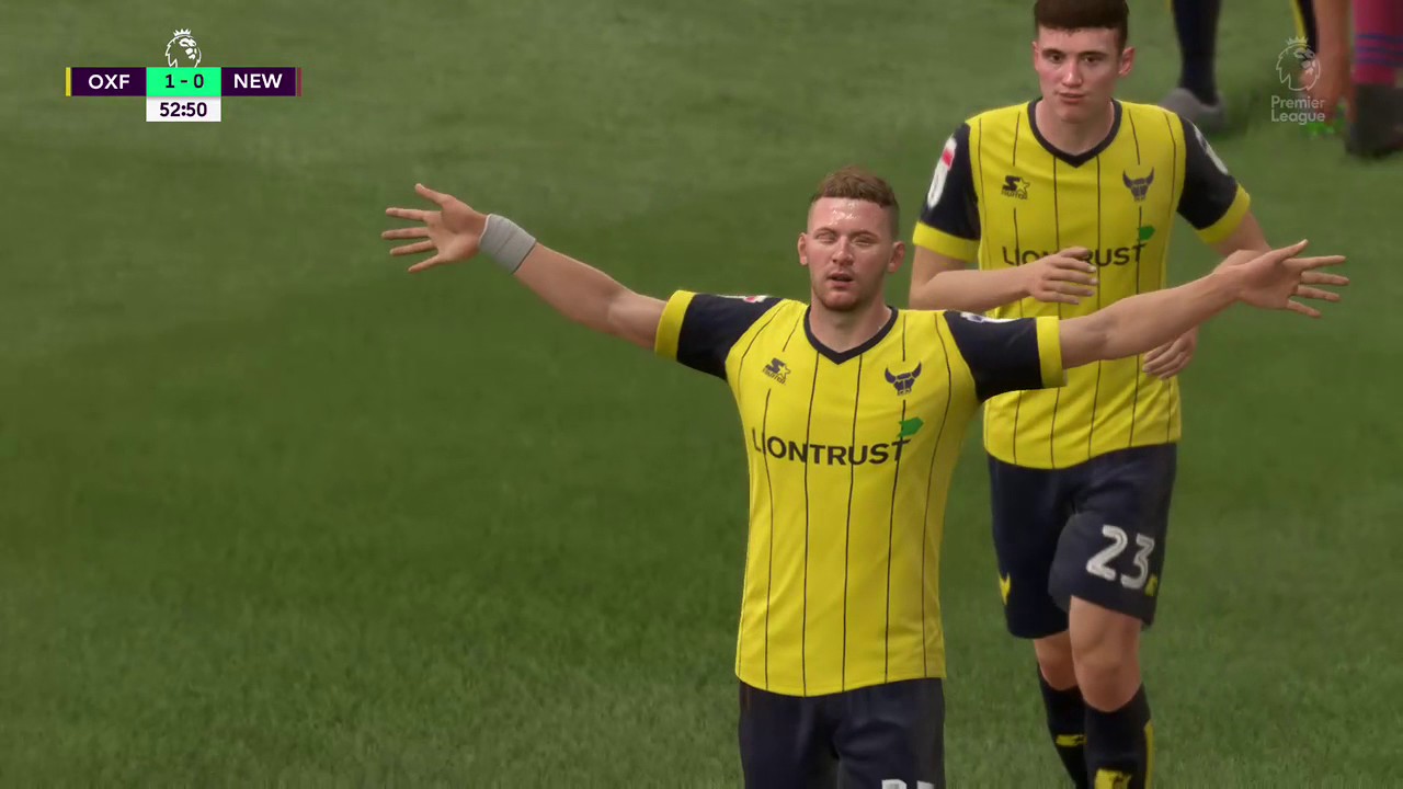 FIFA 17 bicycle kick - Oxford United