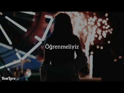 Sena Şener - Sevmemeliyiz (Sözleri)