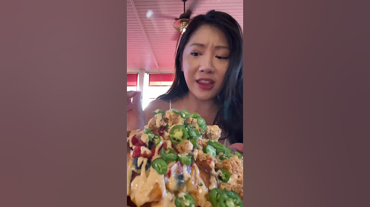 what i ate ~ trying disney cast members favorite food! 🎡