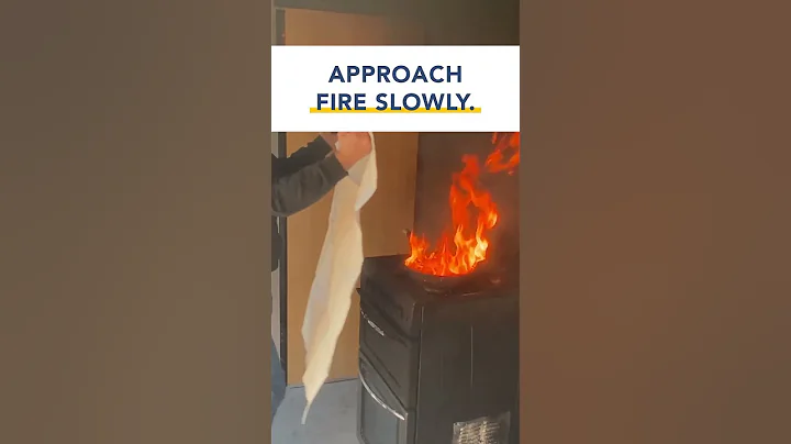 How to use a Fire Blanket on a Fire! - DayDayNews