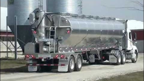 Hensley MaxHaul Super Auger Trailer