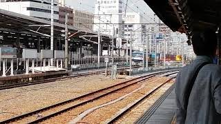 先頭にUM16Aが3段重ねで搭載!。EF210 139号機牽引稲沢発名古屋タ行8054レ名古屋通過