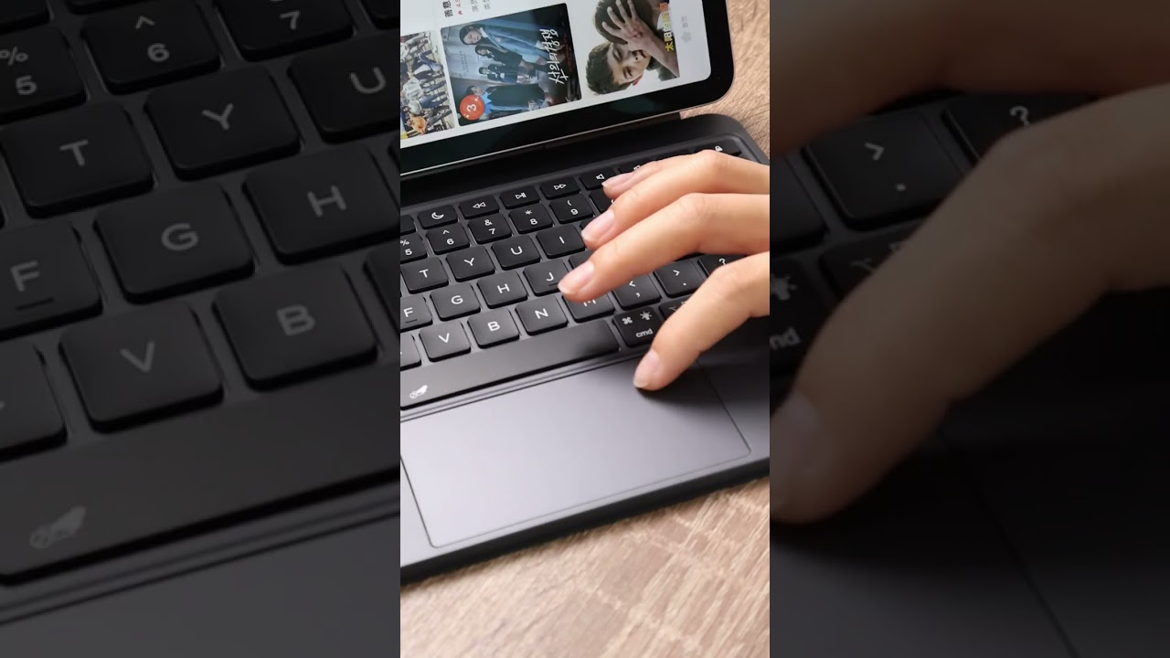 iPad A16 2025 Smart Connect Magic Keyboard