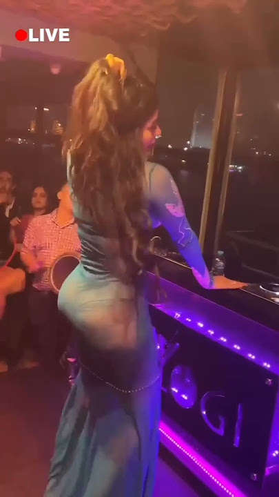 رقص حورية ساخن