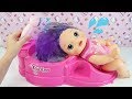 BABY ALIVE LAVA OS CABELOS NO SALÃO DE BELEZA E A CABELEIREIRA PINTA O CABELO DA BABY ALIVE LARISSA