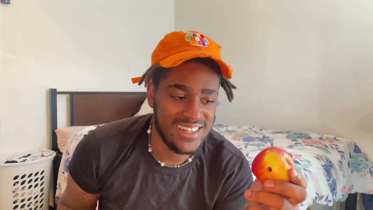 HOW TO SMOKE OUT AN APPLE!!!!!!