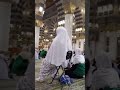 PARA JEMAAH PUTRI SEDANG MELAKUKAN DOA DI MASJID NABAWI #shorts#viral#trending#tiktok#fyp#beautiful
