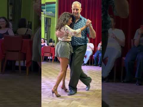 Silvana Anfossi & Rafael Busch „Milonga Class Demo“ Tuesday 21.00@TTMS Berlin #tango #tangoargentino