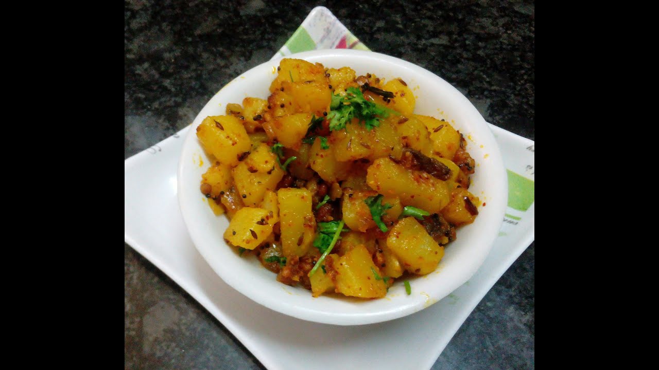 Quick & Simple Delicious Aaloo Fry//Potato Fry//Bangaladumpa Vepudu