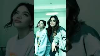 Famous Malia Pyles y Maia Reficco en el set de Pretty Little Liars: Original Sin. #PLLOriginalSin Profile