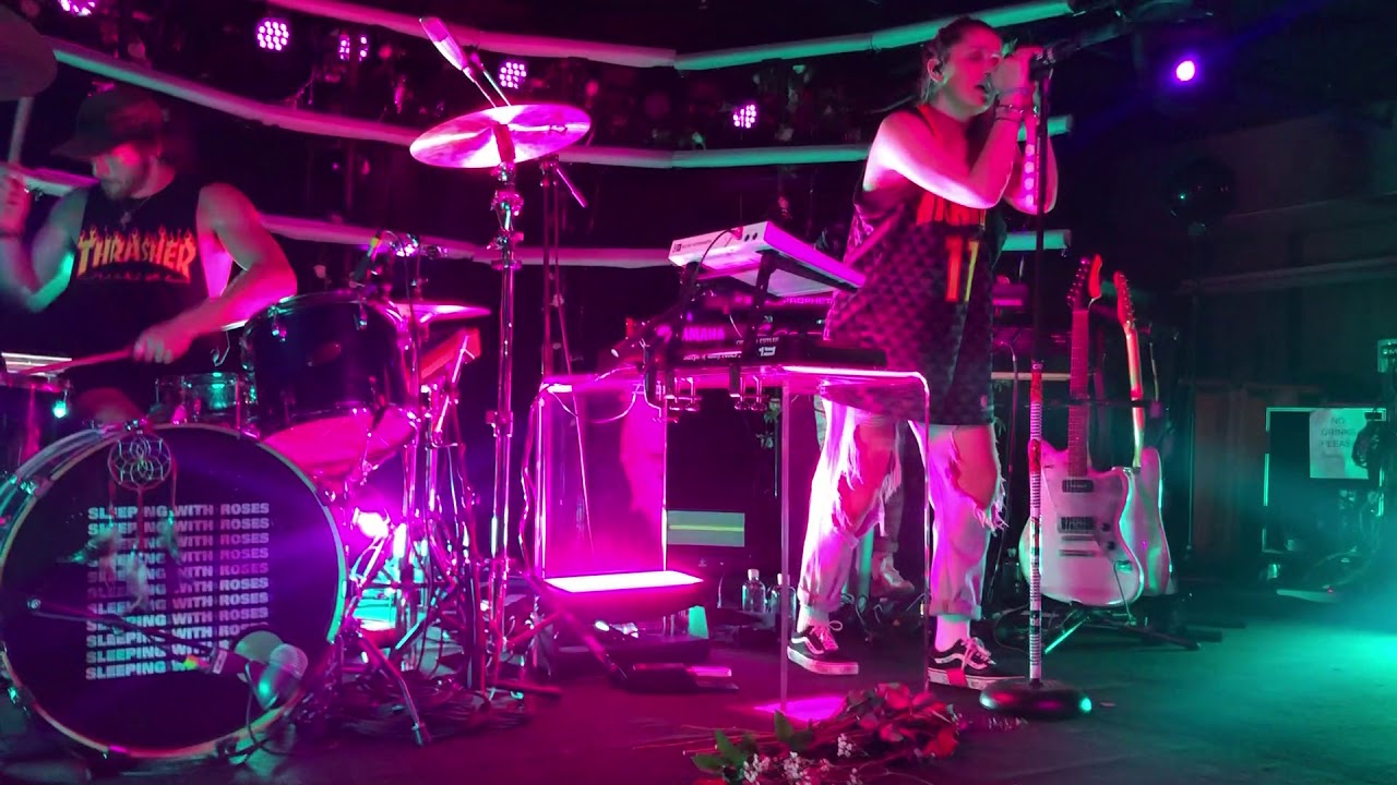 Chelsea Cutler - Your Shirt LIVE in Atlanta - YouTube