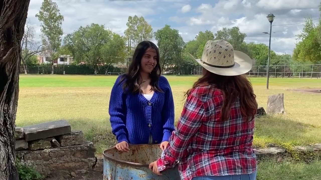 Mi adorable Forastera - Corto Lésbico 