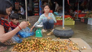 Poor Child - Orphan Life Harvesting forest fruit goes to the market to sell - Grow corn daily life