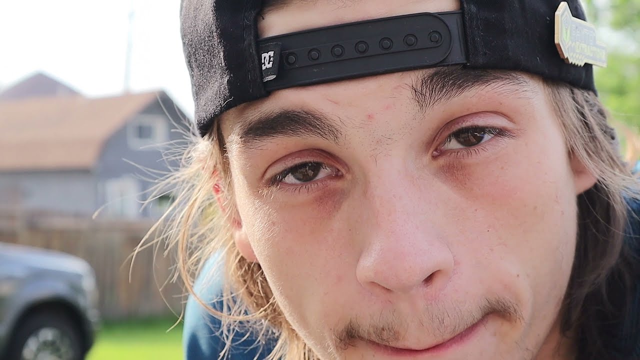 trying out this new alien sinmint cookies!!