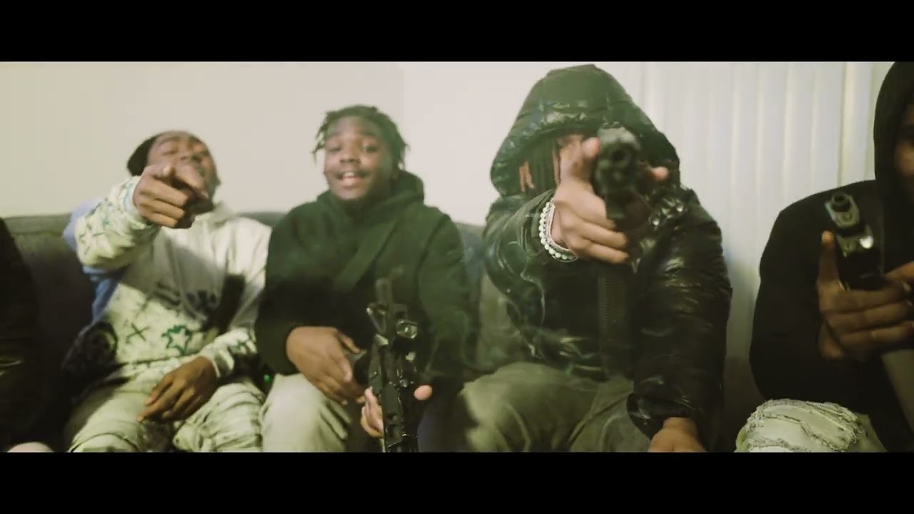 Luh Tray - Get Active (Official Music Video) auf YouTube ansehen Luh Tray - Get Active (Official Music Video) auf YouTube ansehen