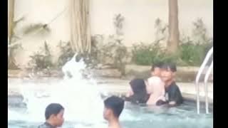 sepasang sejoli wikwik di kolam renang💦