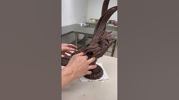 What miracles can a bottle do? Amazing chocolate showpiece from the world champion. #chocolate