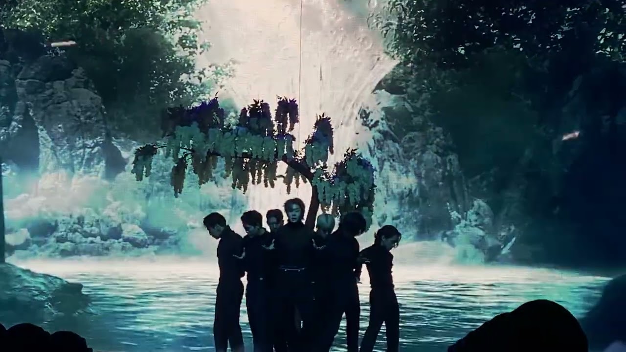 MONSTA X Wildfire (Hyungwon Solo) [No Limit US Tour] Sunrise 6.1.22 [Fancam]