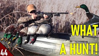 Mallards DUMPED IN From NOWHERE! (Limited Out) | INSANE 28 Gauge Duck and Goose Hunt