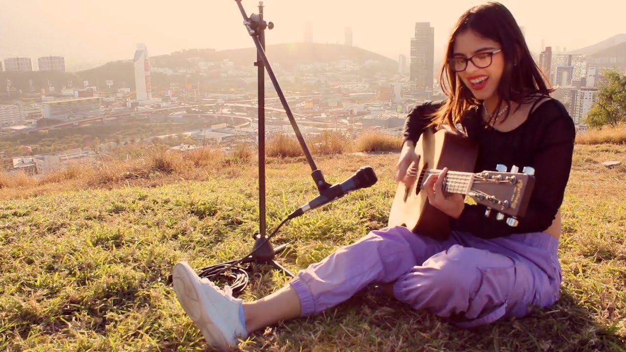 Fuera de Lugar - Little Jesus, Girl Ultra (Cover)