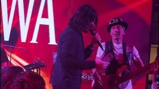 Download lagu DEWA 19 feat VIRZHA - Larut