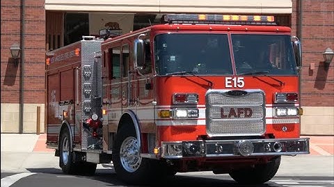 (Air Horn) LAFD Engine 15 Responding
