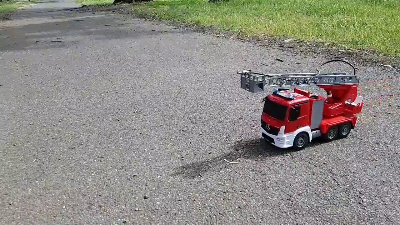 MercedesBenz fire truck water spray YouTube