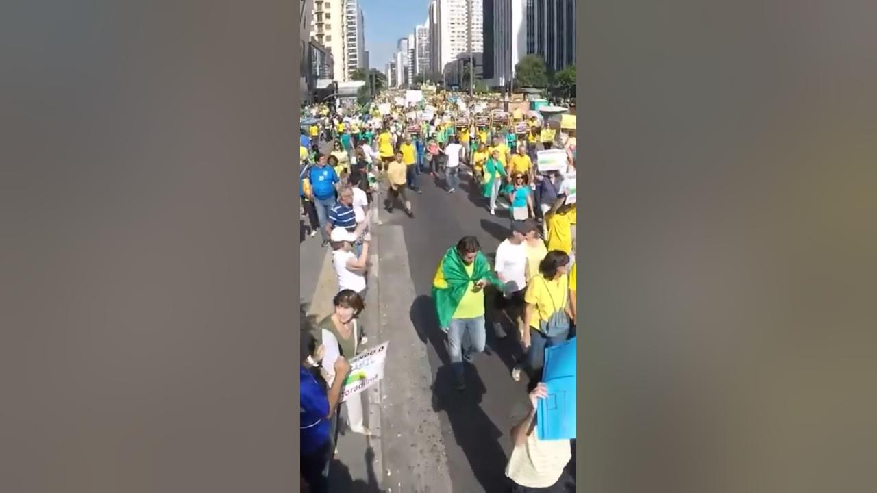 white-brazilians-brazil-has-the-largest-white-population-outside-europe
