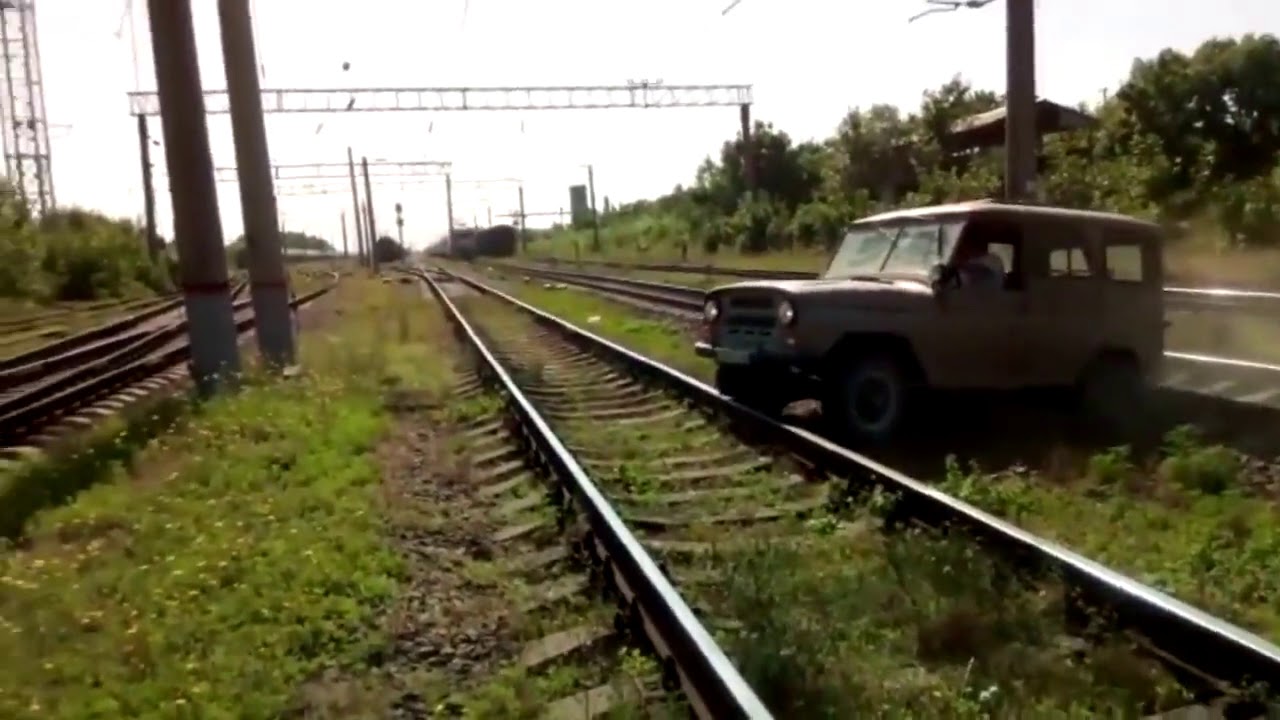 Уаз на рельсах
