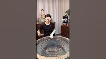 Use the color scheme mix with water to have the forest and the sky for made a beautiful bag