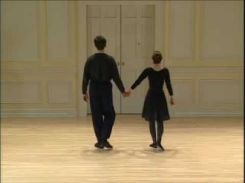 039 Renaissance Dance Pavane