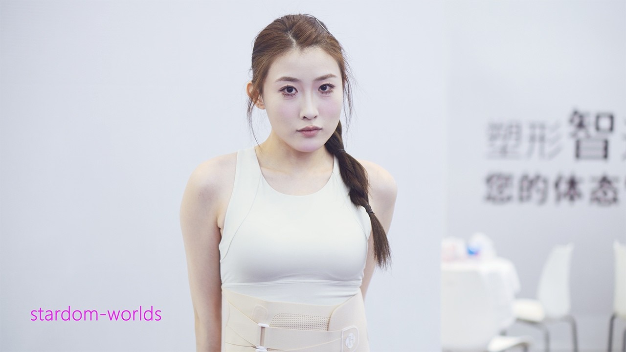 SIUF 2026深圳内衣展 塑小二 塑身内衣秀 Lingerie Show 下着モデ