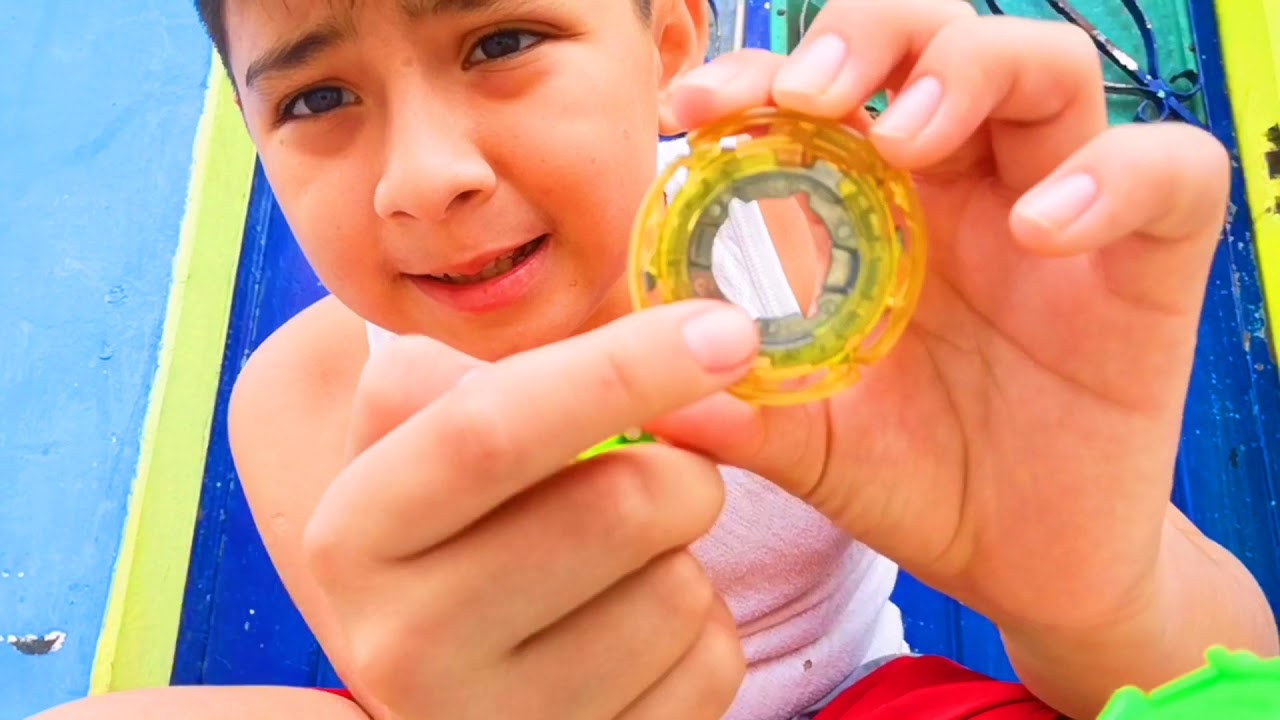 Como armar un BEYBLADE YouTube