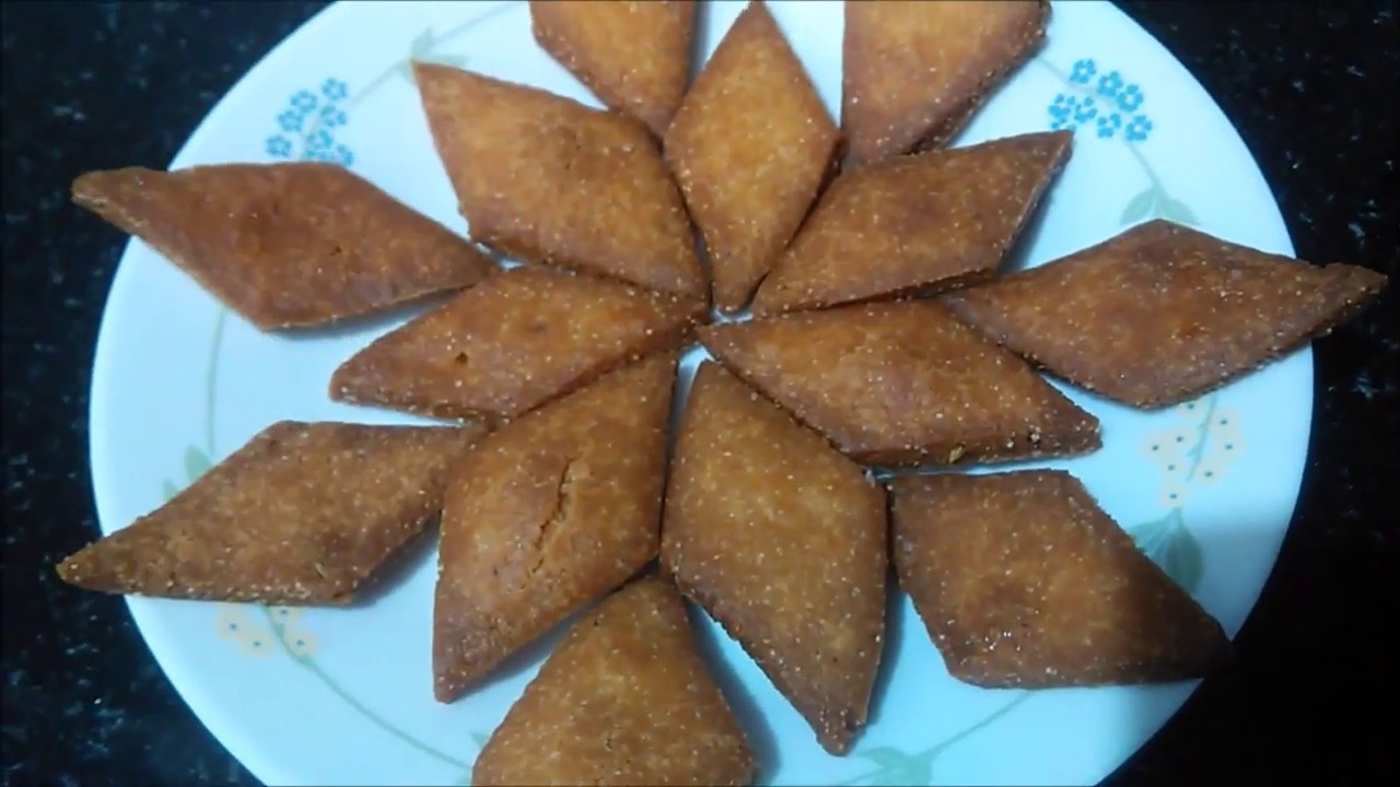 khasta khajoor ( खस्ता खजूर) | Festival Special recipe | Kartik